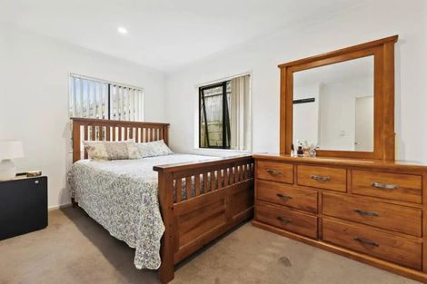 Photo of property in 18a Christmas Road, Manurewa, Auckland, 2102