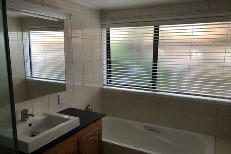 Photo of property in 56 Oliver Road, Eastern Beach, Auckland, 2012