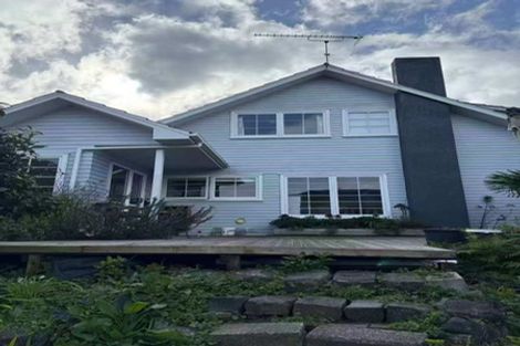 Photo of property in 50 Peter Terrace, Castor Bay, Auckland, 0620
