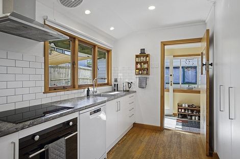 Photo of property in 17 Howden Street, Waiuku, 2123