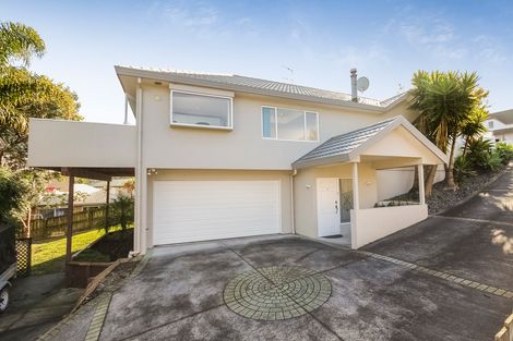 Photo of property in 5 Oystergrove Road, West Harbour, Auckland, 0618