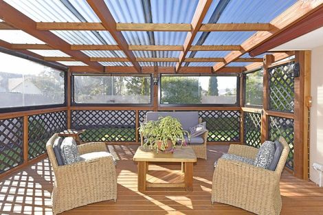 Photo of property in 17 Taranaki Drive, Woodend, 7610