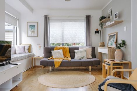 Photo of property in 15 Tutchen Avenue, Raglan, 3225