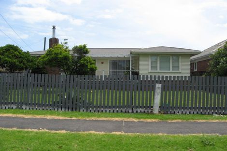 Photo of property in 34 Scott Avenue, Mangere Bridge, Auckland, 2022