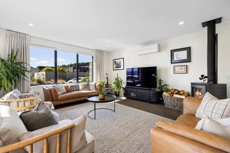 Photo of property in 12 Kereru Crescent, Wanaka, 9305