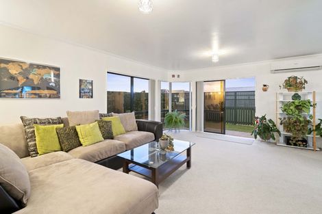 Photo of property in 116 Evans Road, Papamoa Beach, Papamoa, 3118