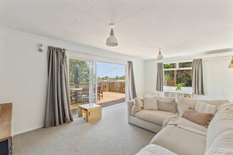 Photo of property in 137 Brooklands Road, Brooklands, New Plymouth, 4310