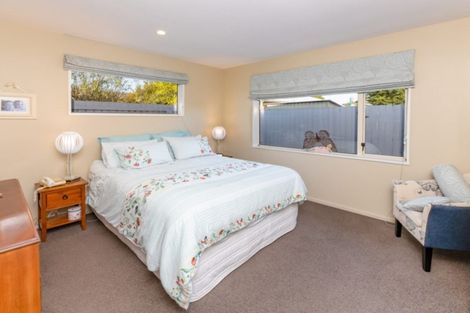 Photo of property in 1/4 Daniels Road, Redwood, Christchurch, 8051