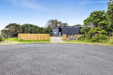 Photo of property in 34 Hickey Place, Opunake, 4616