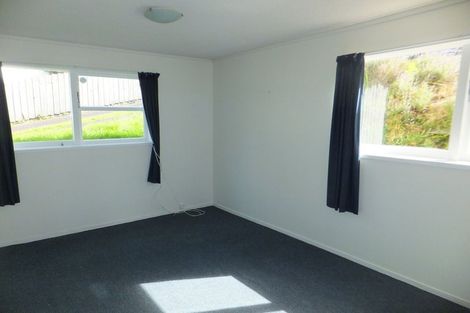 Photo of property in 46 Deuxberry Avenue, Northcote, Auckland, 0627