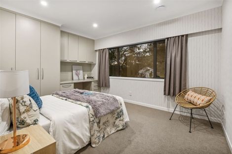 Photo of property in 37 Parkhill Road, Mellons Bay, Auckland, 2014