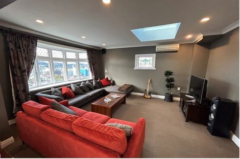 Photo of property in 9 Mckenzie Terrace, Te Aro, Wellington, 6011