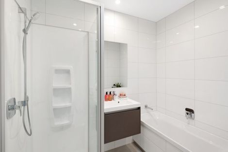 Photo of property in 16 Orford Lane, Takanini, 2112