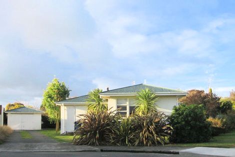 Photo of property in 306 Ikanui Place, Frimley, Hastings, 4120