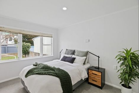 Photo of property in 6 Ely Place, Levin, 5510