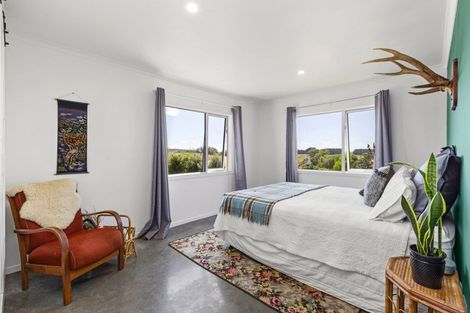 Photo of property in 42 Van Houtte Road, Raglan, 3295