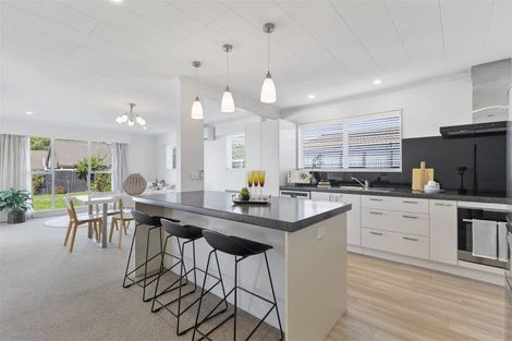 Photo of property in 44 Teesdale Street, Burnside, Christchurch, 8053