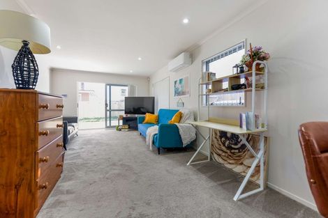 Photo of property in 2/267c Shirley Road, Papatoetoe, Auckland, 2025