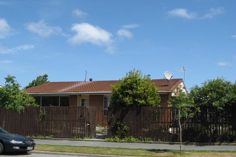 Photo of property in 1/3 Ansonby Street, Russley, Christchurch, 8042