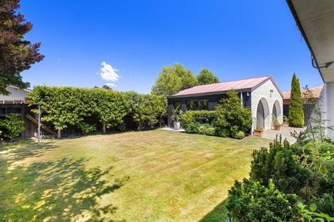 Photo of property in 9 Wakelin Place, Redwood, Christchurch, 8051