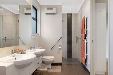 Photo of property in 28 Noble Johnston Drive, Katikati, 3129