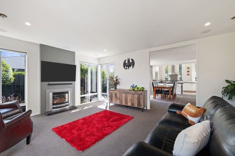 Photo of property in 15 Riverwood Boulevard, Redwood, Christchurch, 8051