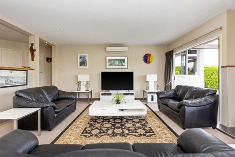 Photo of property in 88 Rochfort Road, Havelock North, 4130