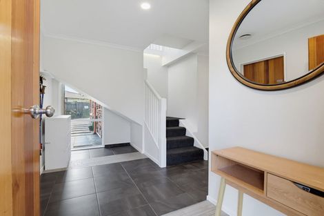 Photo of property in 8 Aintree Crescent, Awapuni, Palmerston North, 4412