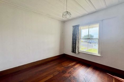 Photo of property in 93 Wilson Street, Hawera, 4610