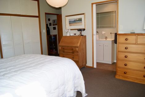 Photo of property in 52 Roseness Street, Palmerston, 9430