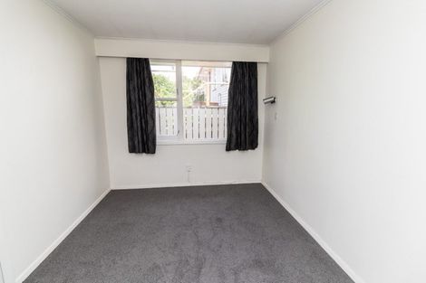 Photo of property in 101 Kenmore Street, Newlands, Wellington, 6037