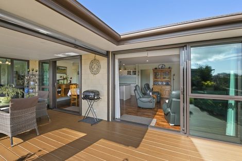 Photo of property in 10 Gladys Place, Levin, 5510