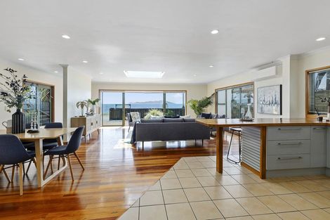 Photo of property in 10 Ocean Parade, Pukerua Bay, 5026