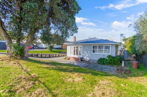 Photo of property in 6 Wellesley Road, Mangere Bridge, Auckland, 2022