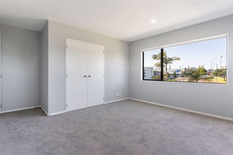 Photo of property in 24 Puma Drive, Golflands, Auckland, 2013