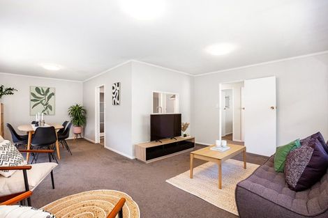 Photo of property in 176a Queens Drive, Lyall Bay, Wellington, 6022