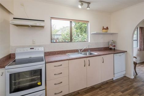 Photo of property in 80b Elizabeth Street, Waikanae, 5036