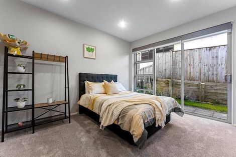 Photo of property in 463 Beach Road, Murrays Bay, Auckland, 0630