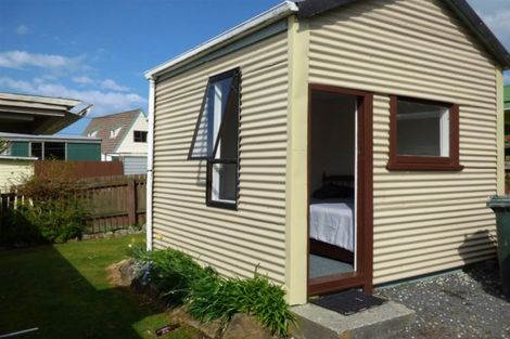 Photo of property in 5 Rimu Street, Kaka Point, Balclutha, 9271