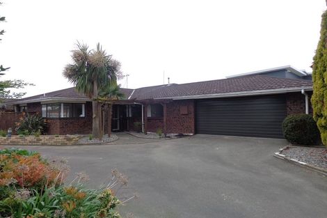 Photo of property in 205 Fitzherbert Avenue, West End, Palmerston North, 4410