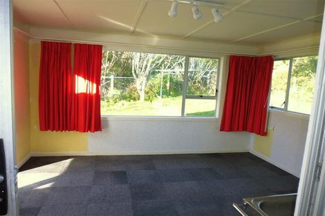 Photo of property in 22 Tremewan Street, Tawa, Wellington, 5028