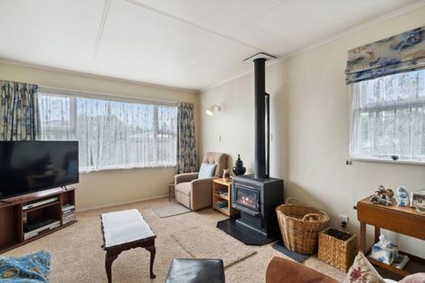 Photo of property in 12 Linley Place, Levin, 5510