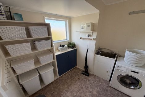 Photo of property in 6 Arundel Place, Springvale, Whanganui, 4501