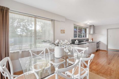 Photo of property in 14 Oakdale Street, Avonhead, Christchurch, 8042