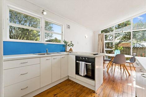 Photo of property in 6 Arnhem Place, Pukekohe, 2120