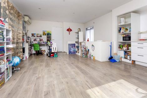 Photo of property in 211 East Coast Road, Castor Bay, Auckland, 0620