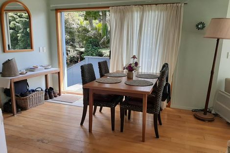 Photo of property in 95 Cornwallis Road, Cornwallis, Auckland, 0604