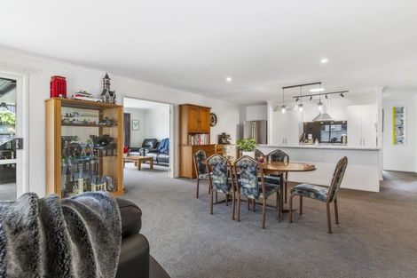 Photo of property in 5 Hamon Place, Pukehangi, Rotorua, 3015