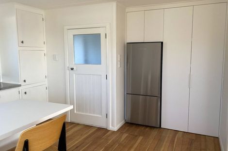 Photo of property in 8 Barrett Place, Carterton, 5713