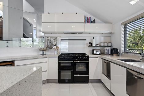 Photo of property in 102a Esplanade, Sumner, Christchurch, 8081